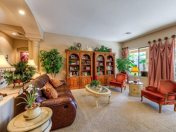 5th image of 2935 E Mahogany Pl