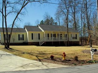 2911 NW Surrey Rd, Thomson, GA 30824