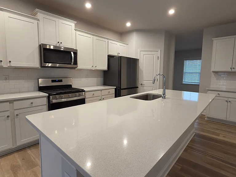 521 Elkwood Ln — Photo 17