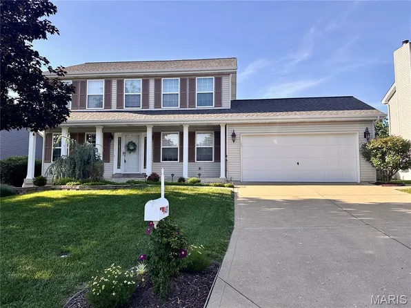 7437 Little Oaks Dr, O'Fallon, MO 63368