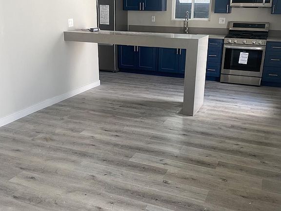 2nd image of 1132 Garnet Ave