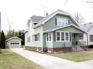 2538 N 10th St, Sheboygan, WI 53083