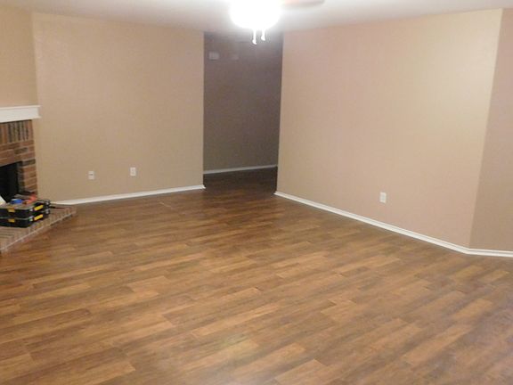 Living room (new ceiling fan)