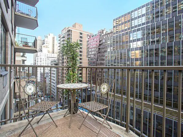 212 East 47th Street 11H image 1 of 8