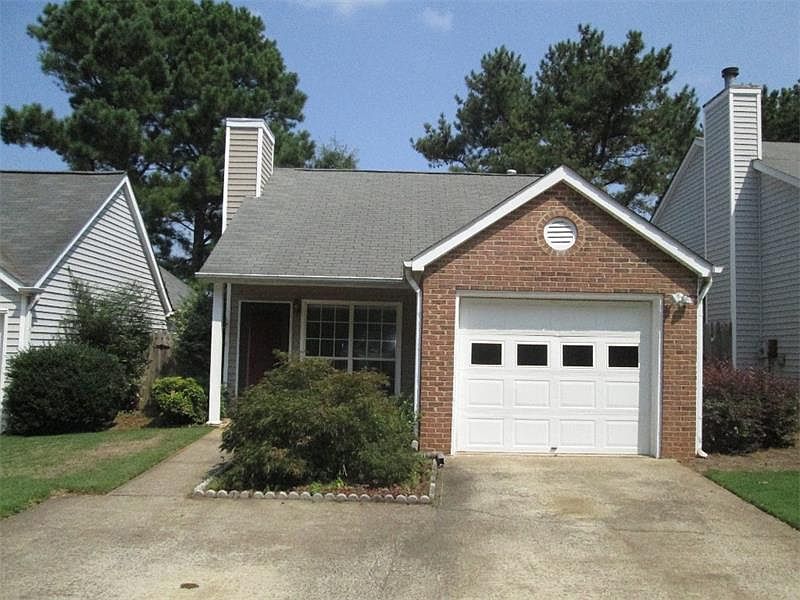 1st image of 1814 Commonwealth Dr