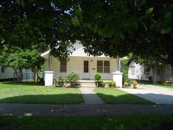 Exterior of 522 S. Hadden