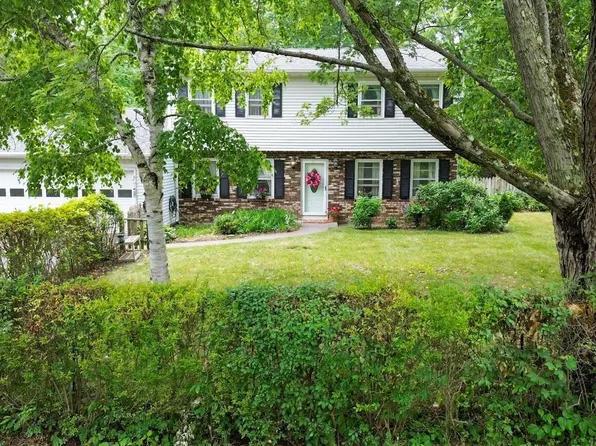 1369 Augusta Drive, Castleton On Hudson, NY 12033