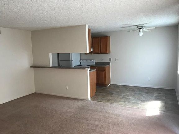 3rd image of 421 Mercury Ave SE APT 7
