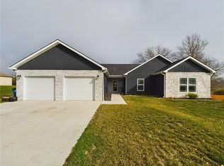 147 SE 215th Rd, Warrensburg, MO 64093