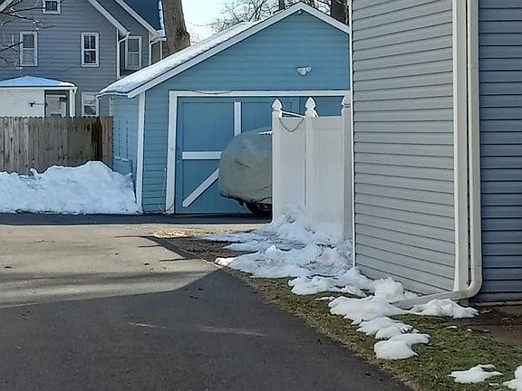 4th image of 44 Warren St