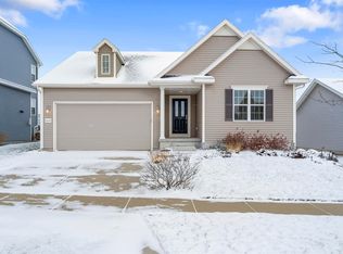 6018 Stoney Oak Ln, Madison, WI 53718