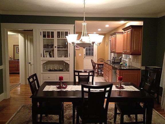 5th image of 64 Parmenter Rd #1