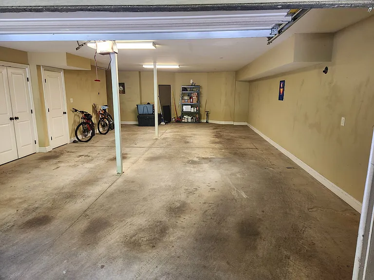105 Grove Park Ln — Photo 18