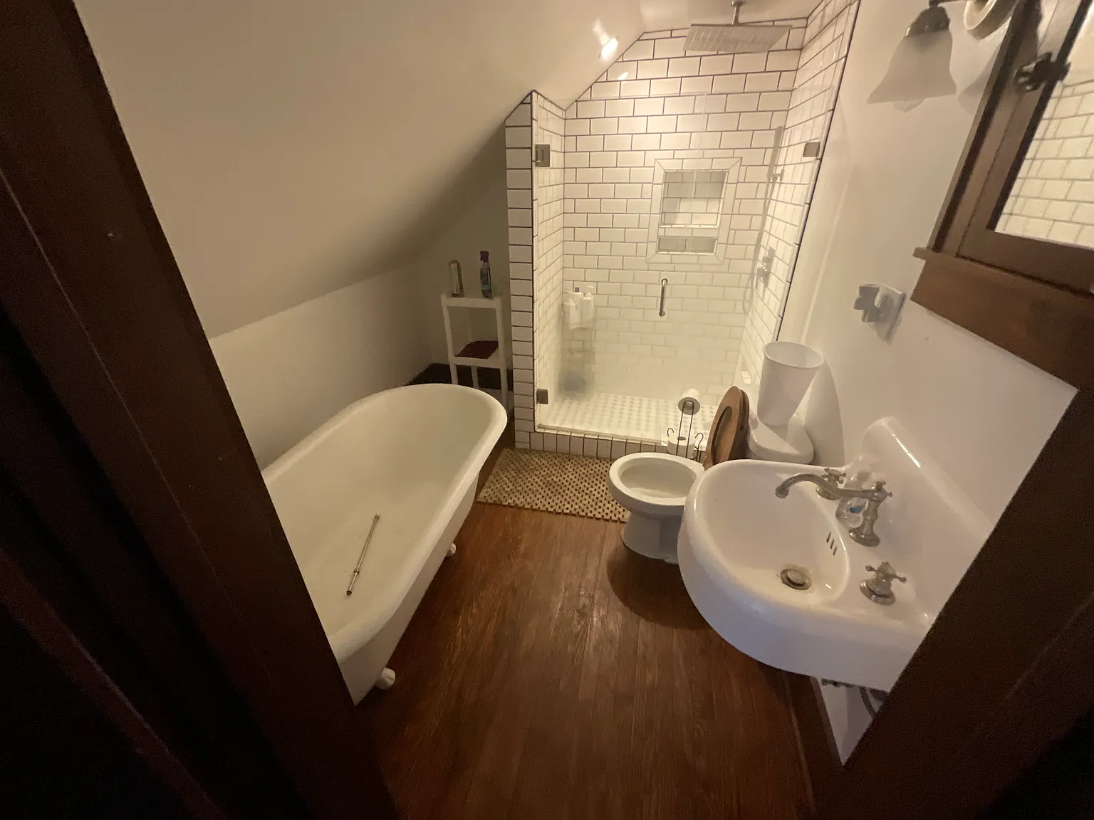 4 bed, 2223 sqft, $1,600 — Photo 3
