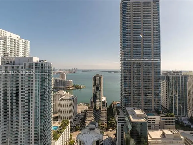 1010 Brickell Ave #4303 — Photo 30