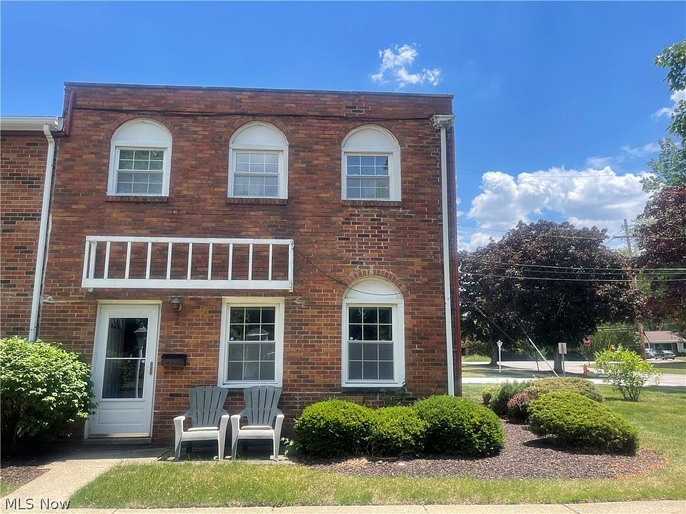 1st image of 24496 Clareshire Dr