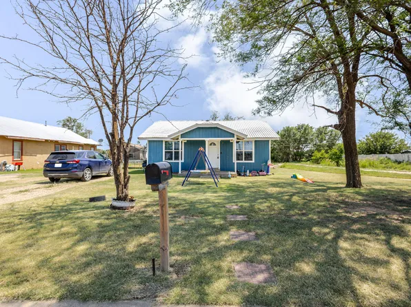 1309 W 23rd St, Plainview, TX 79072