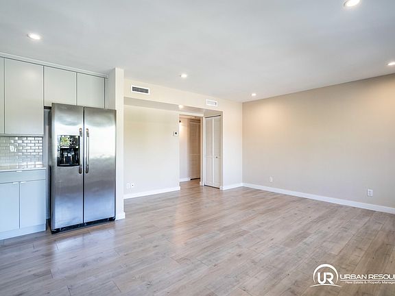 5th image of 2400 NE 26th St APT 7