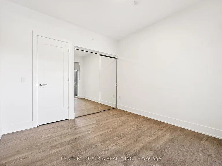 858 Dupont St #532 — Photo 25