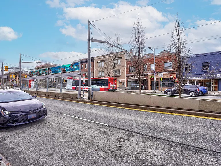 1074 Saint Clair Ave W #4 — Photo 3