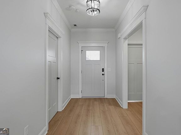 5th image of 204 Turtle Cove Ln