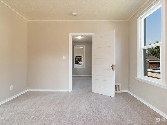 4th image of 822 822 ½ St John Street