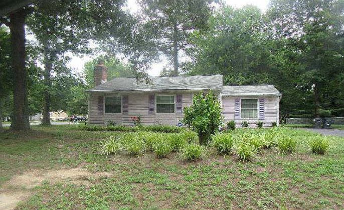 1st image of 7401 Summertree Dr