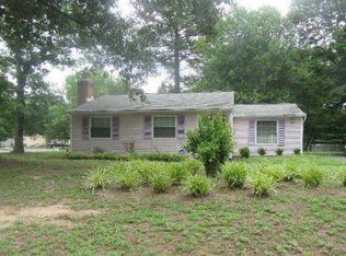 7401 Summertree Dr, North Chesterfield, VA 23234