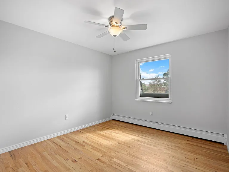 3570 S Hillcrest Dr — Photo 21