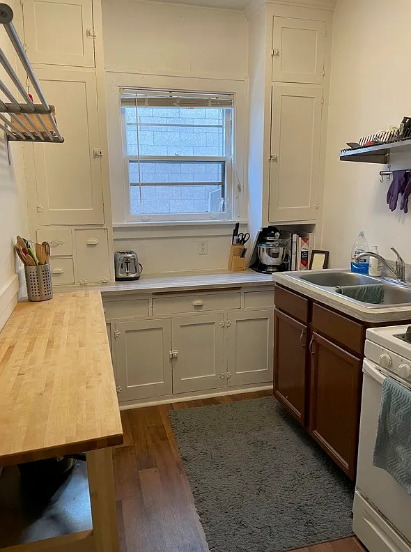 222 Otis Ave — Photo 2
