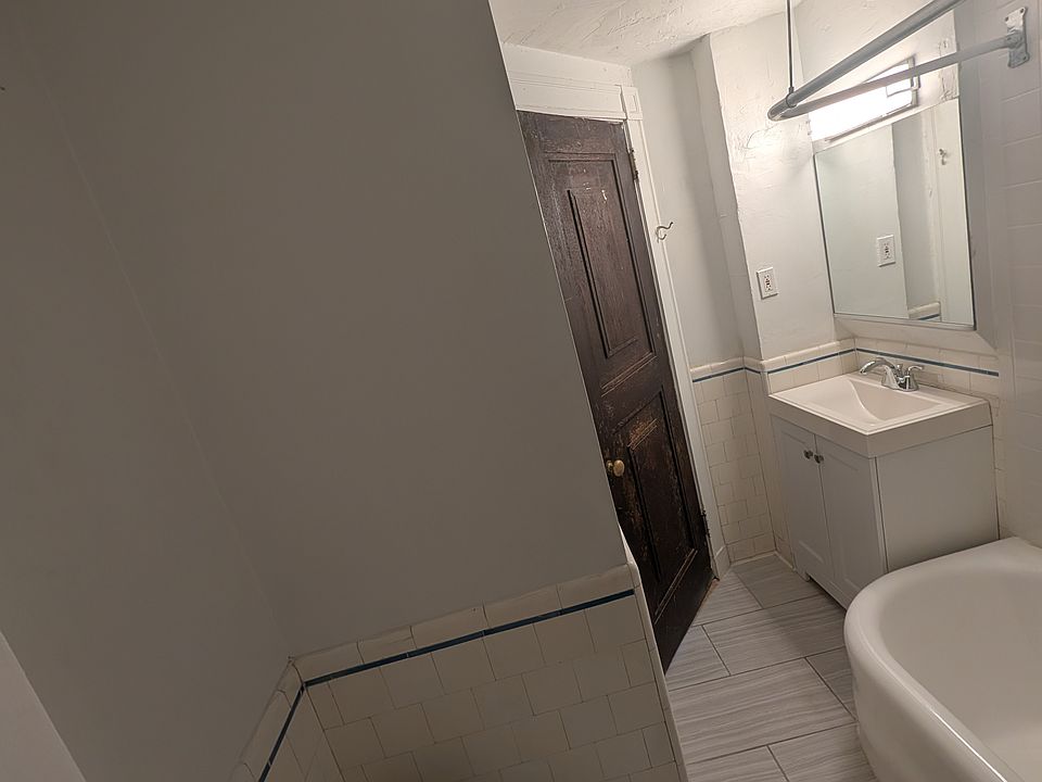 1st image of 44 Westland Ave #12