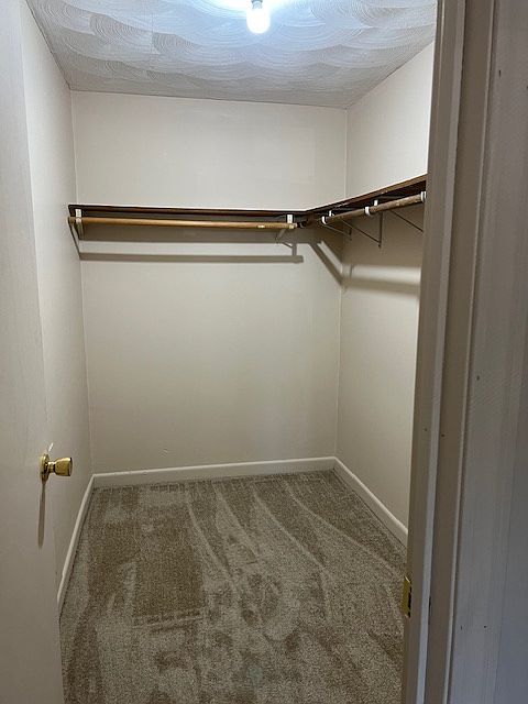 Walk in closet