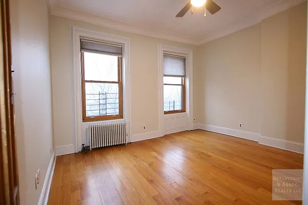 Rented by Dwell Residential Inc | media 5