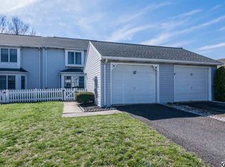 17 Warwick Cir, Mechanicsburg, PA 17050