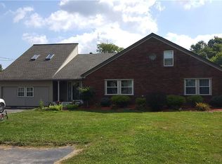 9249 Sharrott Rd, Poland, OH 44514