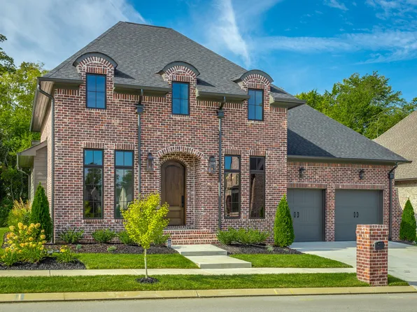 9488 Calder Cir, Ooltewah, TN 37363