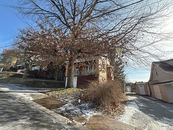2nd image of 125 Olancha Ave