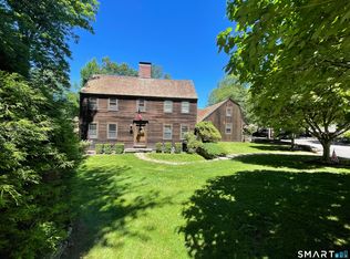 31 Old Barn Road, Trumbull, CT 06611