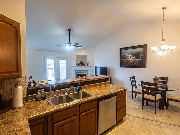 4th image of 8719 Carriage House Way