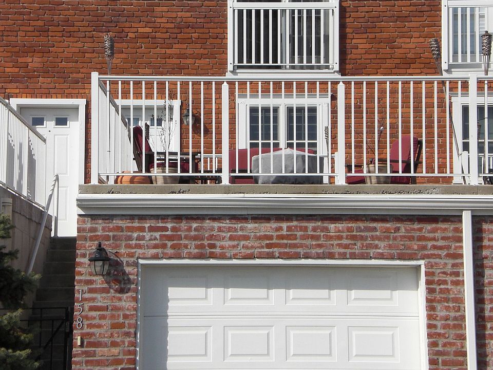 158 Dorchester Ave