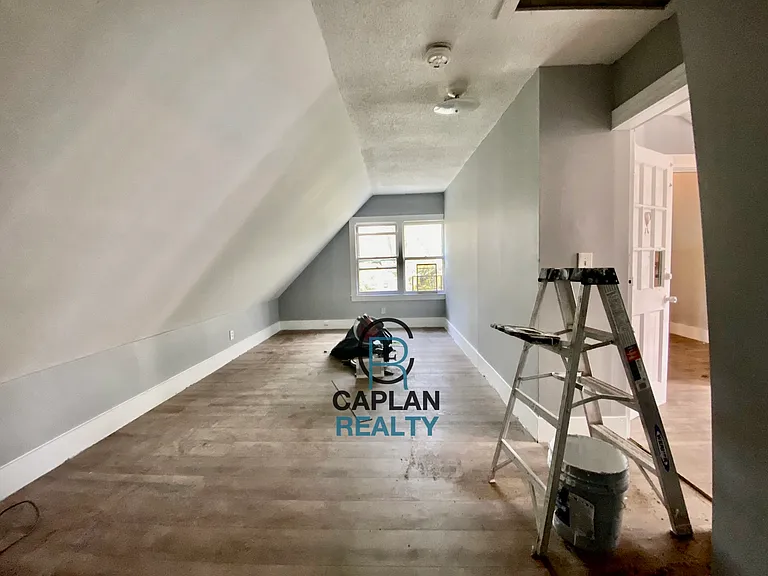 49 Carmel St #3D — Photo 3