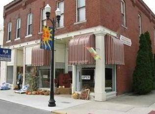 233 N Wayne St, Warren, IN 46792