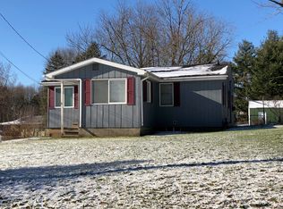 50884 Maple Island Rd, Dowagiac, MI 49047