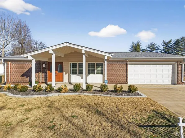 4921 Deepwood Ct, Saint Louis, MO 63128