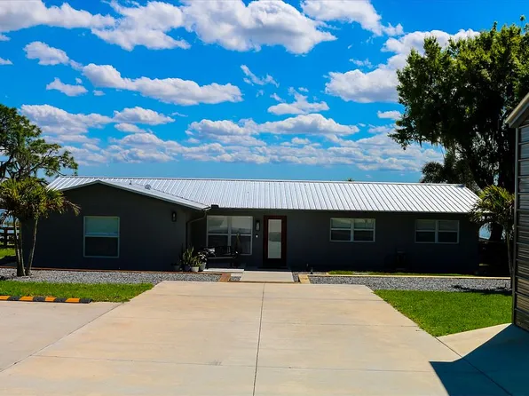 2999 Placid View Dr, Lake Placid, FL 33852