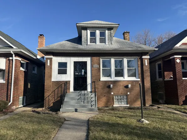 8917 S Elizabeth St, Chicago, IL 60620