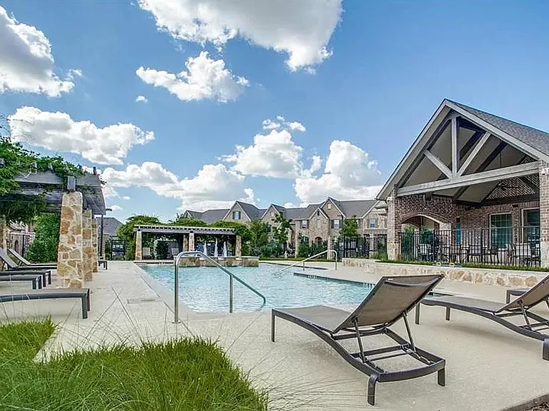 7417 Alton Dr — Photo 14