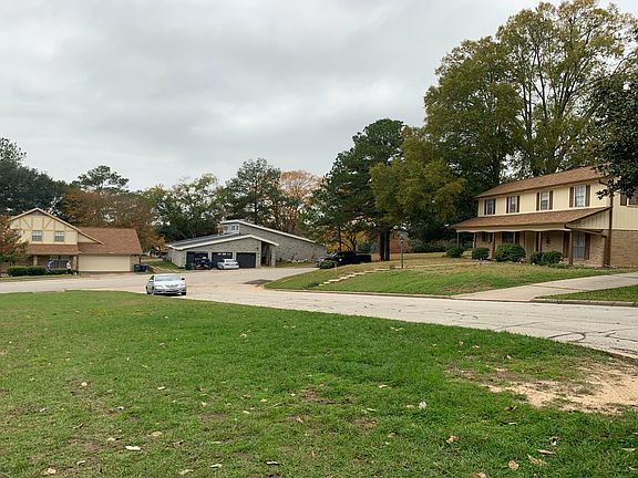 4th image of 1227 Green Briar Dr
