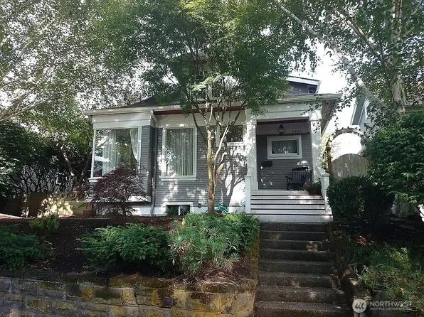2443 5th Avenue W, Seattle, WA 98119