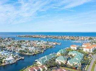 6410 Sunset Bay Cir, Apollo Beach, FL 33572